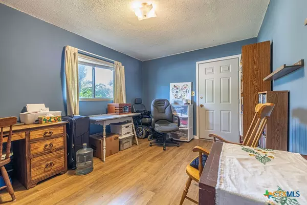 Port Lavaca, TX 77979,313 Dan AVE