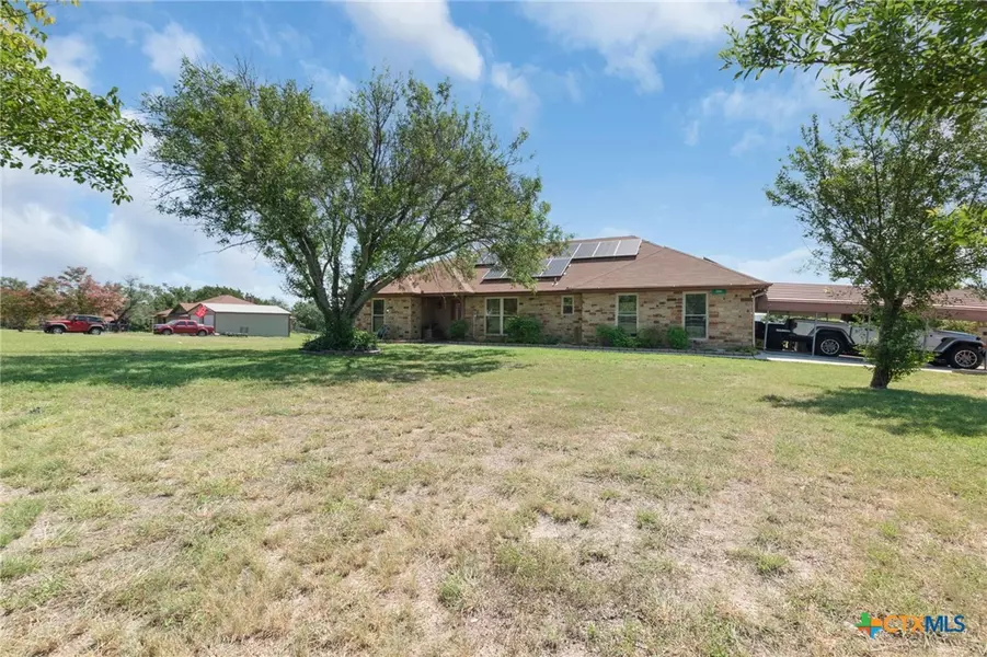 3391 Lois LN, Kempner, TX 76539