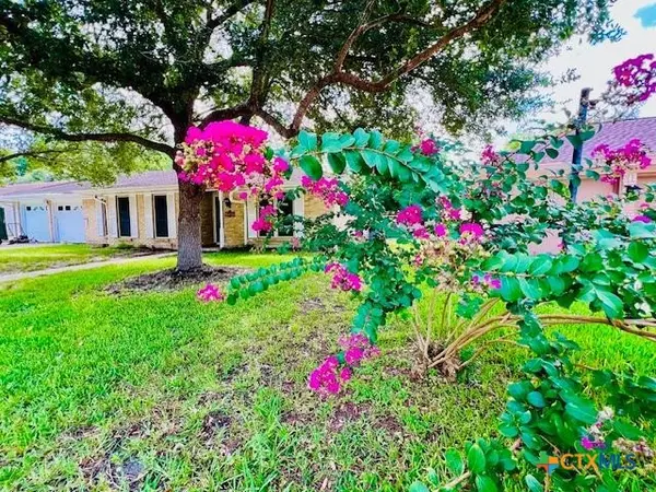 Victoria, TX 77904,1507 Plantation RD