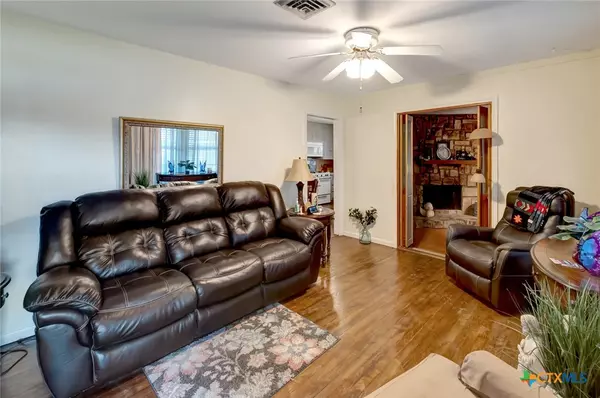 Victoria, TX 77901,3403 E Rio Grande ST