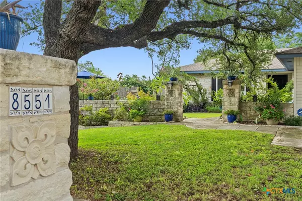 8551 Red Willow DR, Austin, TX 78736