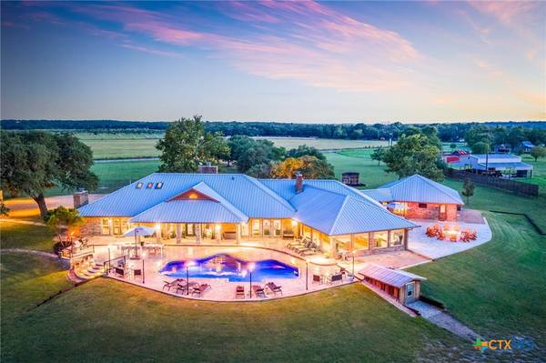 871 Chimney Valley RD, Blanco, TX 78606