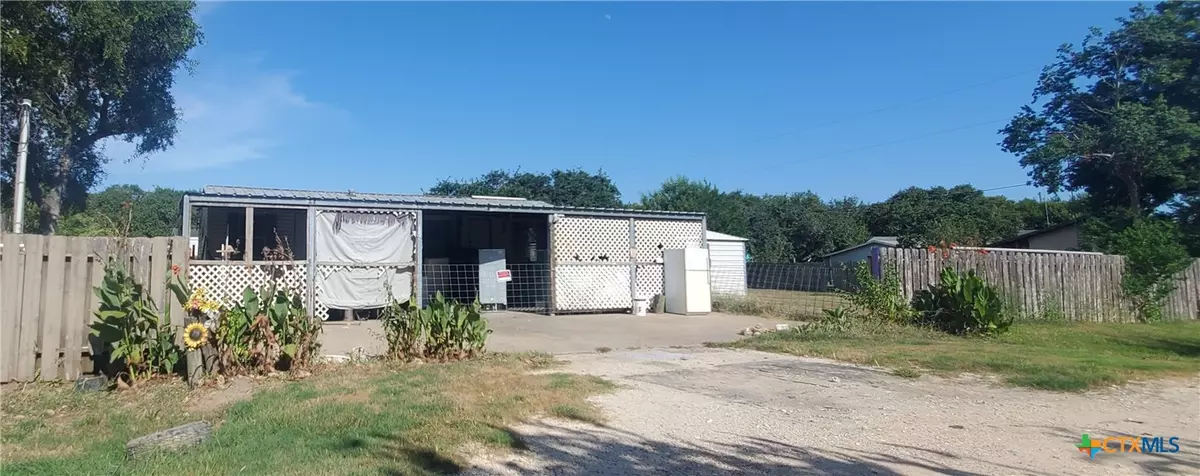 Seadrift, TX 77983,104 N Maple AVE