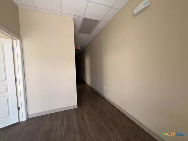 2707 E Stan Schlueter LOOP #101, Killeen, TX 76542