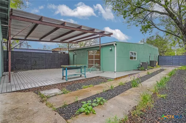 Austin, TX 78702,2602 E Cesar Chavez ST