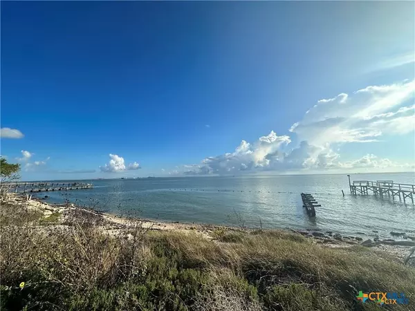 343 Sunrise AVE, Port Lavaca, TX 77979