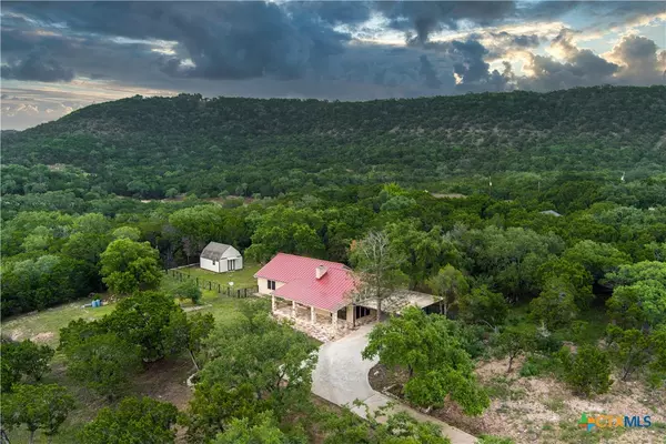 1143 Flaman RD, Canyon Lake, TX 78133