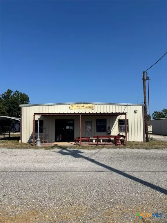 Seguin, TX 78155