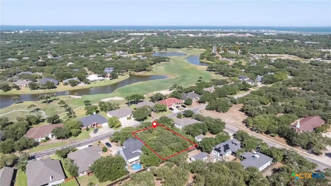 469 Augusta DR, Rockport, TX 78382