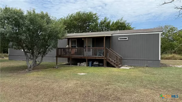 112 E Toledo ST, Seadrift, TX 77983