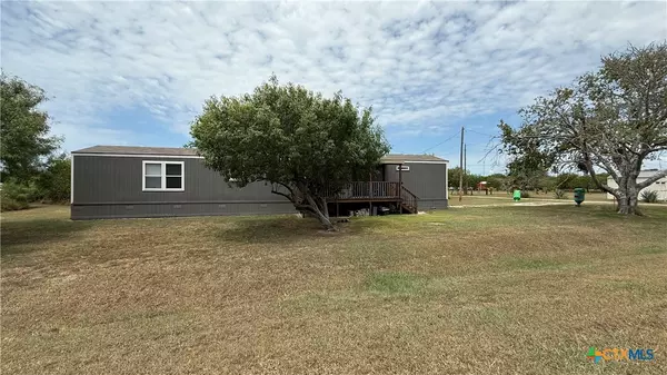 Seadrift, TX 77983,112 E Toledo ST