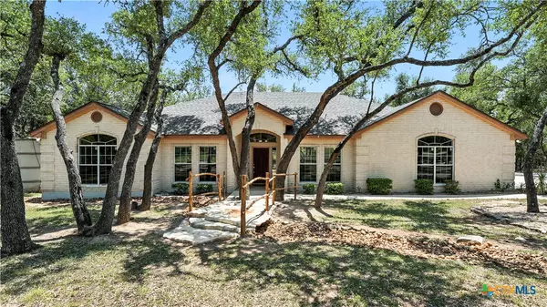 410 Arrowhead PASS, Wimberley, TX 78676