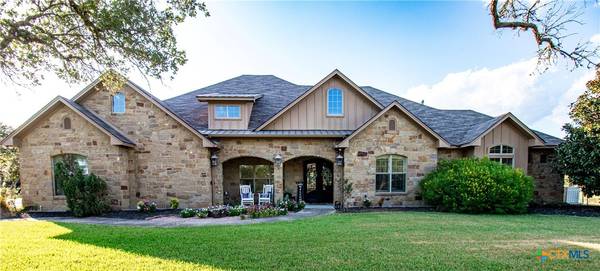 18 Post Oak BR, Inez, TX 77968