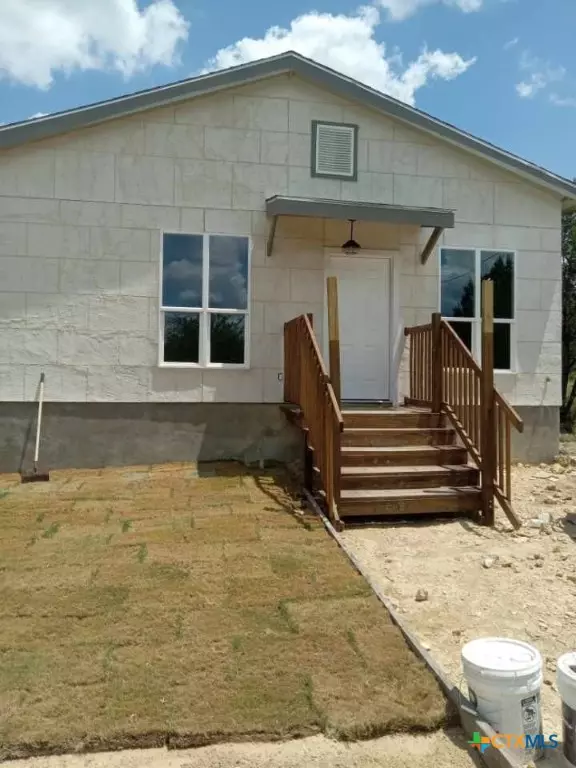 324 Ridgerock DR #1, Canyon Lake, TX 78133
