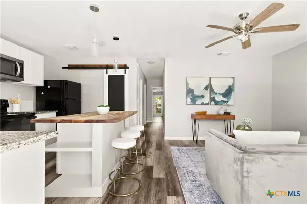 New Braunfels, TX 78130,1848 W Bridge ST
