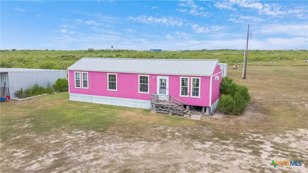 482 La Lucia ST, Port Lavaca, TX 77979