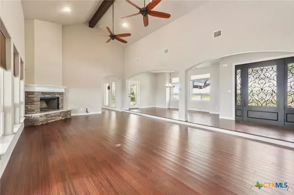 San Antonio, TX 78255,9086 Vista Verde