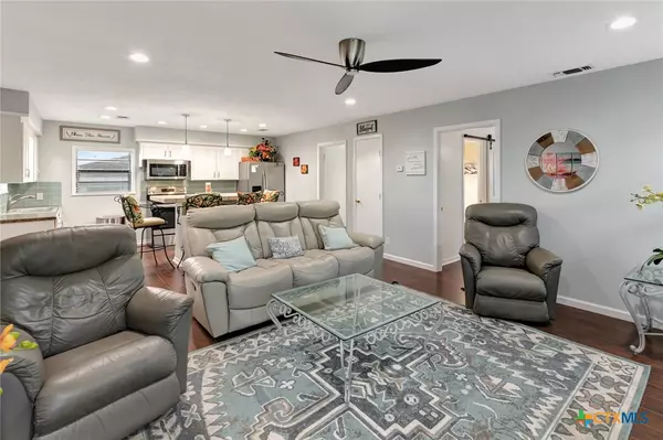 Port O'connor, TX 77982,1106 W Jefferson AVE