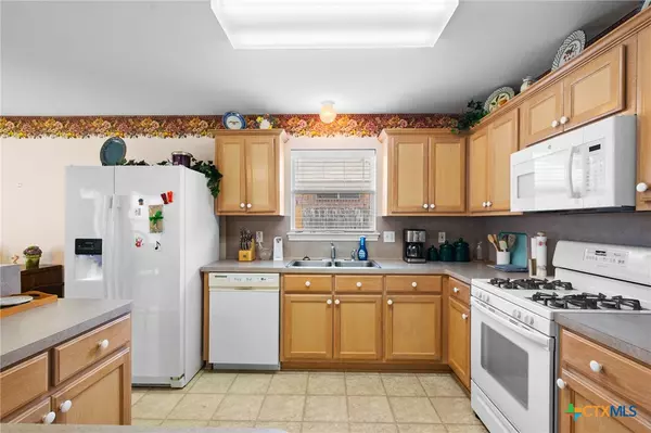 Victoria, TX 77901,211 Brookwood