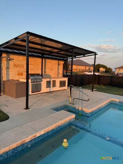 Kyle, TX 78640,474 Peck ST