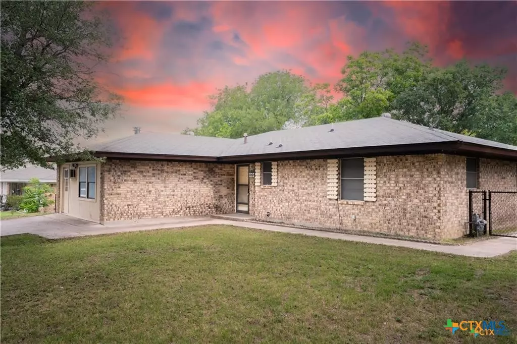 Gatesville, TX 76528,3411 Royal DR