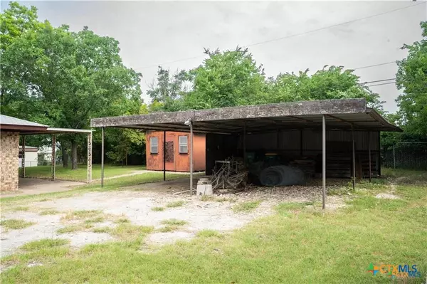 Gatesville, TX 76528,3411 Royal DR