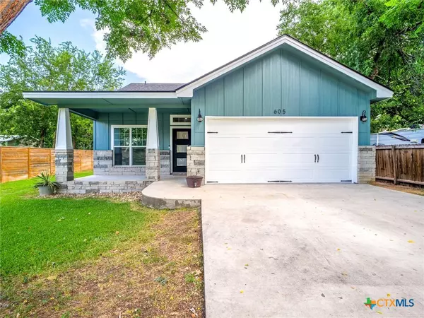 Marble Falls, TX 78654,605 S Avenue J