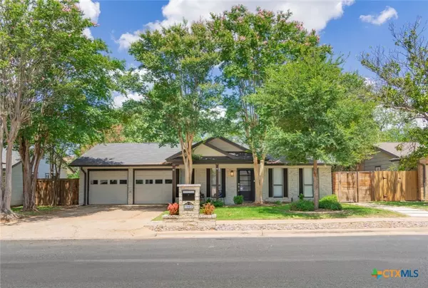 Austin, TX 78745,7002 Whispering Oaks DR