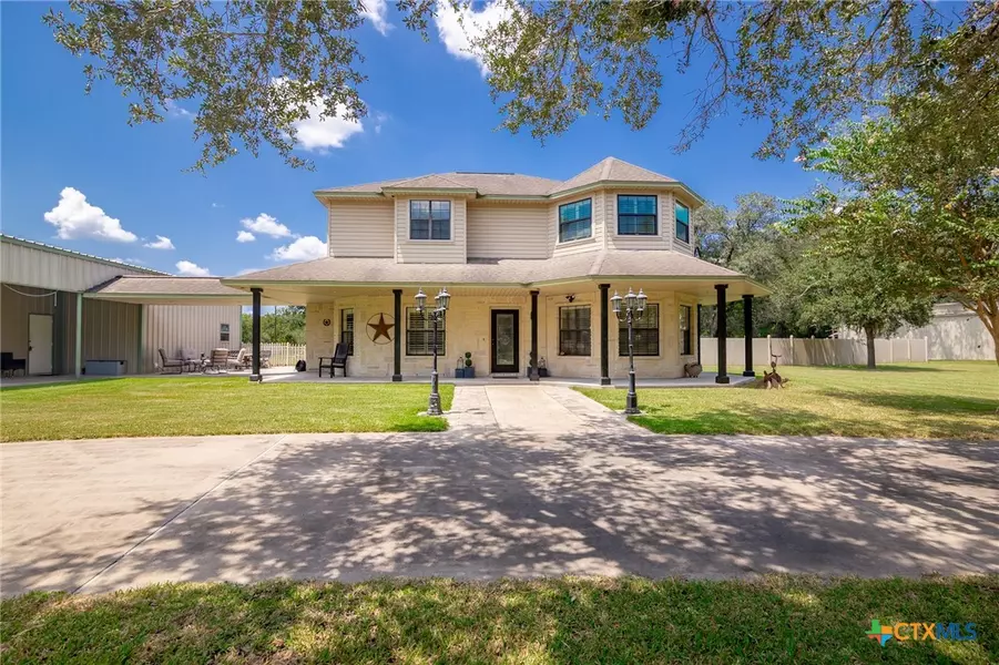 1144 Live Oak DR, Inez, TX 77968