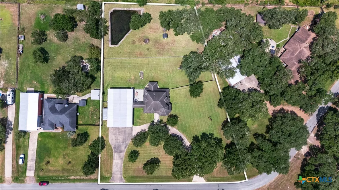 Inez, TX 77968,1144 Live Oak DR