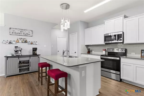 Jarrell, TX 76537,421 Perfect World LOOP