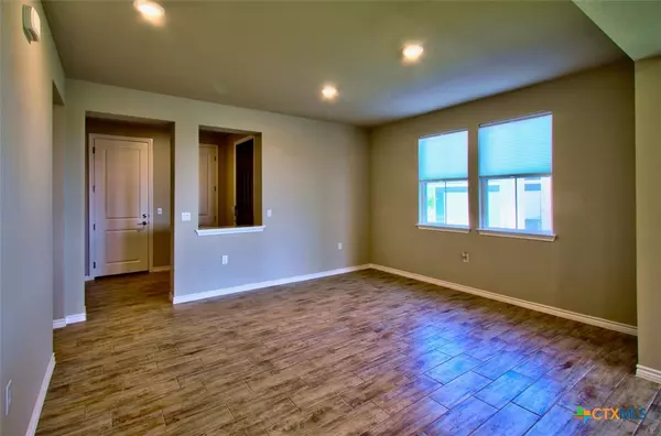 San Marcos, TX 78666,404 Eagle DR #101