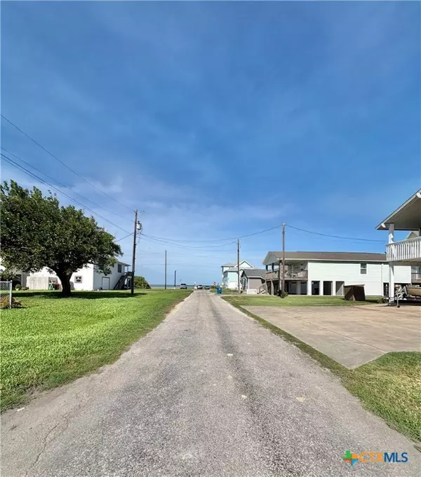 Port O'connor, TX 77982,103 E Jefferson AVE
