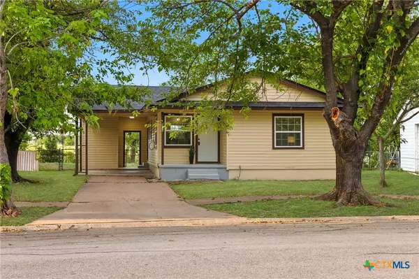 Temple, TX 76501,944 Fannin LOOP