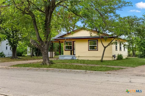 Temple, TX 76501,944 Fannin LOOP