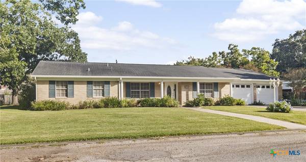 306 Ash DR, Ganado, TX 77962