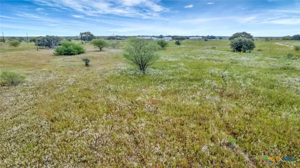 Victoria, TX 77904,105 Agarita Ln