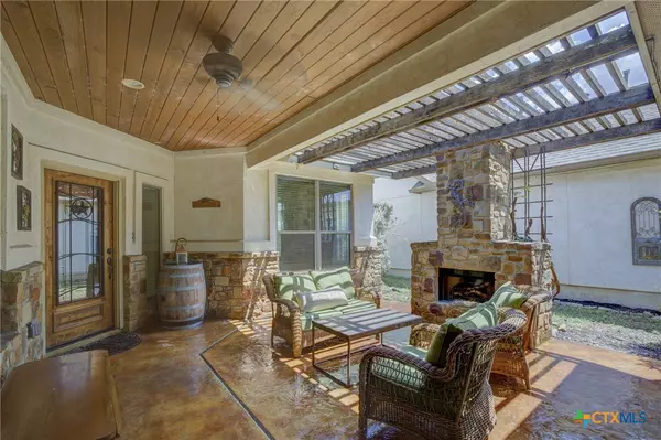 New Braunfels, TX 78130,1222 Gruene Vine CT