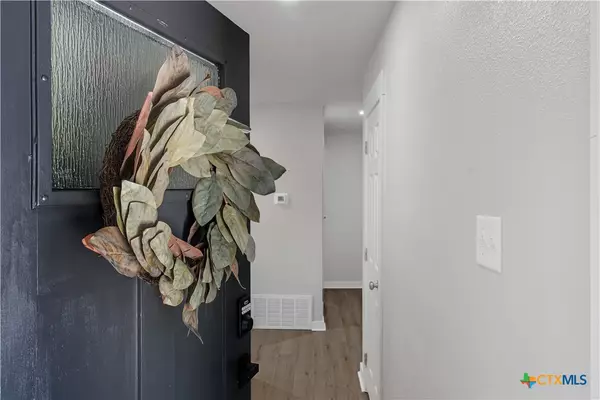 Temple, TX 76501,818 E Young AVE