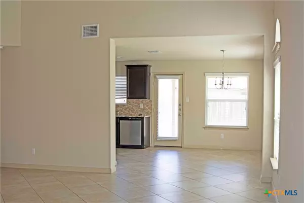 New Braunfels, TX 78130,864 Foxfire DR