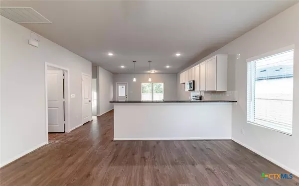 Salado, TX 78571,249 Villars DR