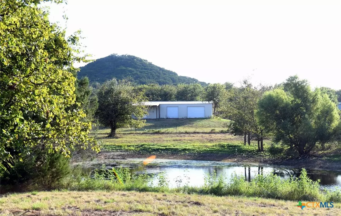 Glen Rose, TX 76043,5891 S Hwy 144