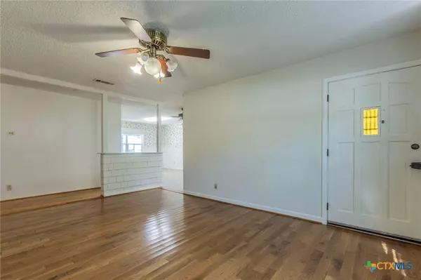 Waco, TX 76705,1401 Alston DR