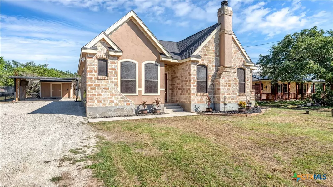 323 Granite RD, Spring Branch, TX 78070
