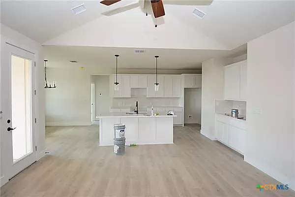 Fischer, TX 78623,1555 Birch LN