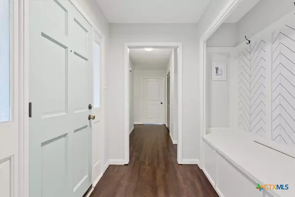 Woodway, TX 76712,8901 Panther DR