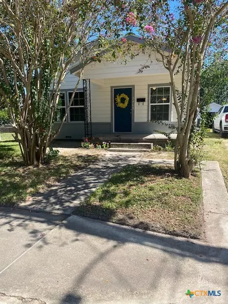 2405 Lone Tree RD, Victoria, TX 77901