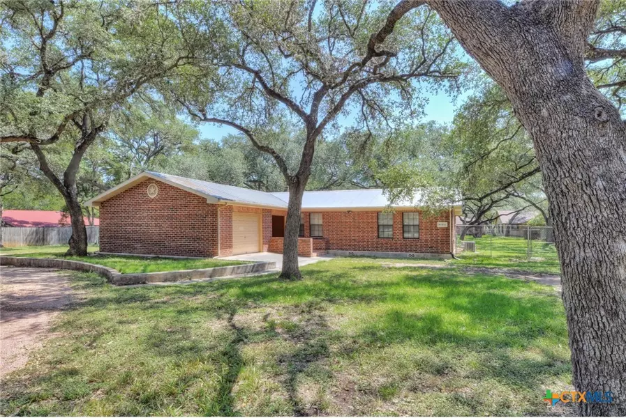 610 Rainbow RDG, Canyon Lake, TX 78133