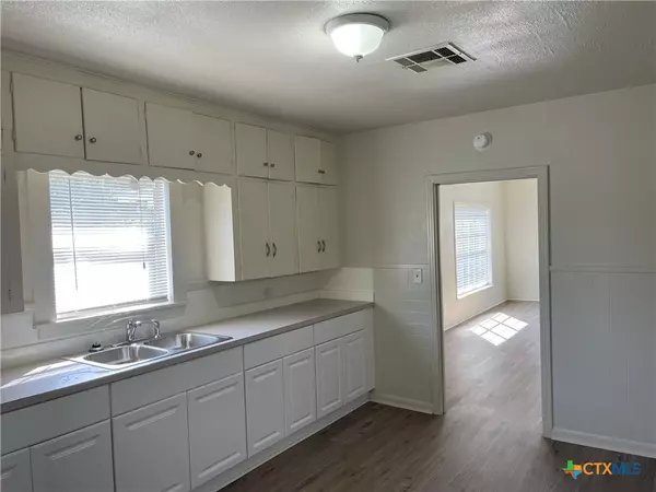 Gonzales, TX 78629,1521 N Hamilton ST