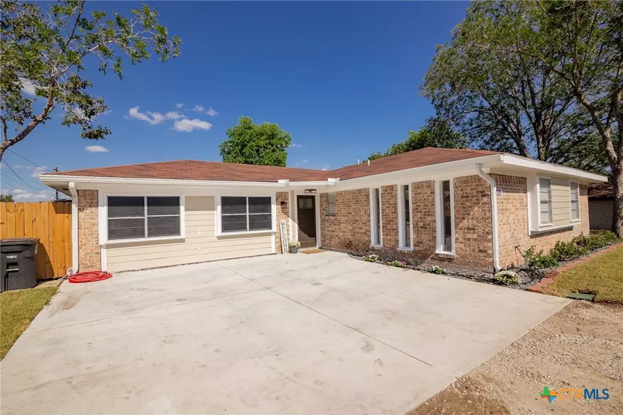 208 Eleanor ST, Victoria, TX 77904
